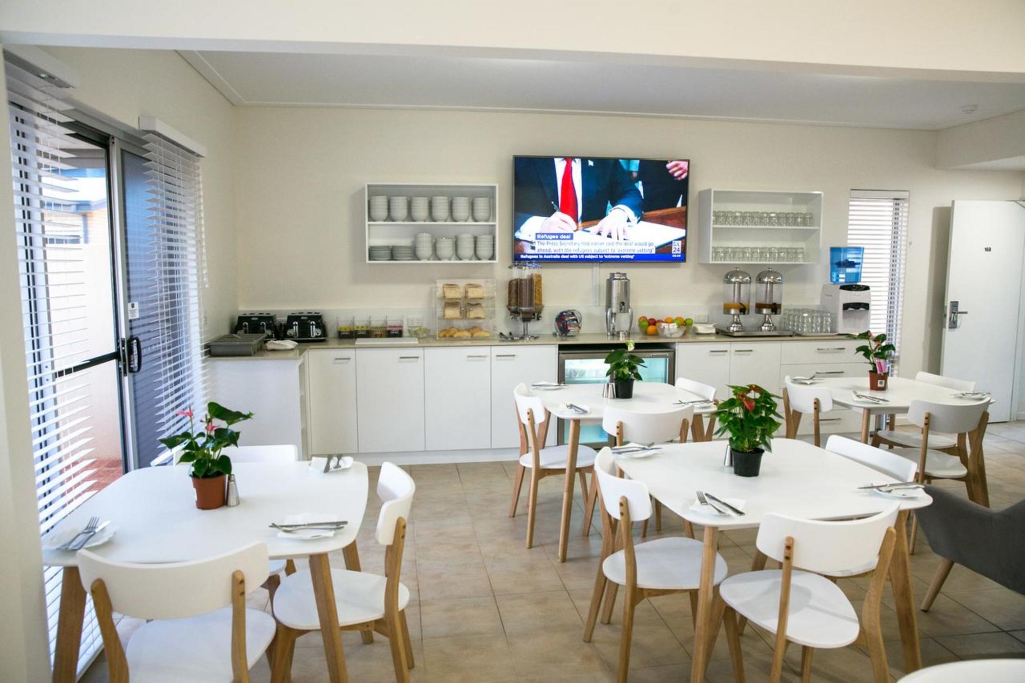Nesuto Geraldton Aparthotel Exterior photo